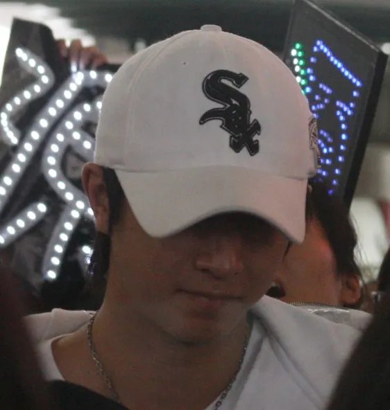 sj北京演唱会队员唱歌是有叫韩庚的名字是吗？那首歌？