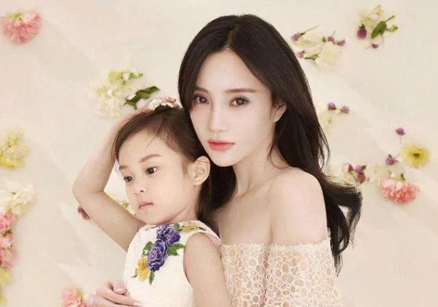 15年前高晓松是不是曾一语道破李小璐如今的婚姻状态?