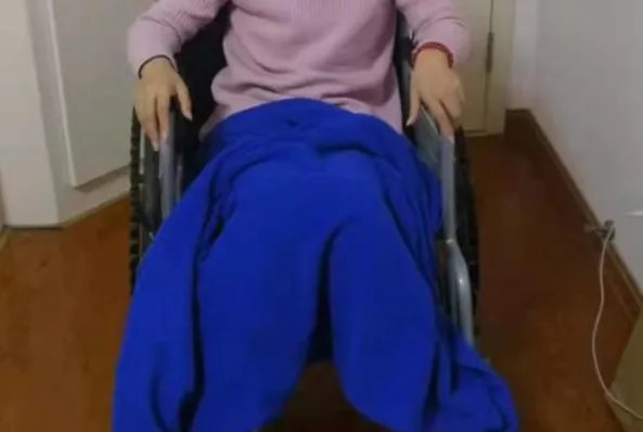 山东女子控诉因生女孩遭家暴后瘫痪，法院最终的审判结果如何？