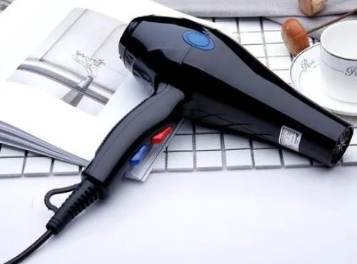 小吹风机功率一般多大