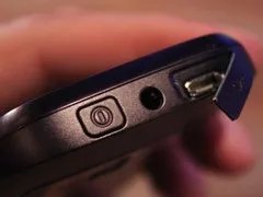 1GHz的塞班Belle 诺基亚701大降250元