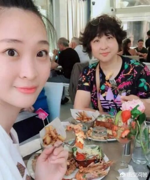 惠若琪微博晒法国旅游照，你觉得怎么样？