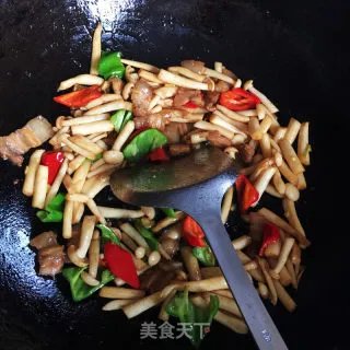 小炒白玉菇