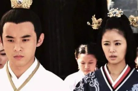 一个左右汉景帝的女人，窦太后在历史上是什么样的？