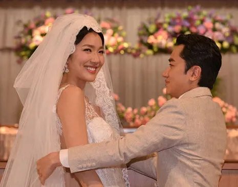 王祖蓝大赞李亚男图片曝光 秀恩爱遭深扒