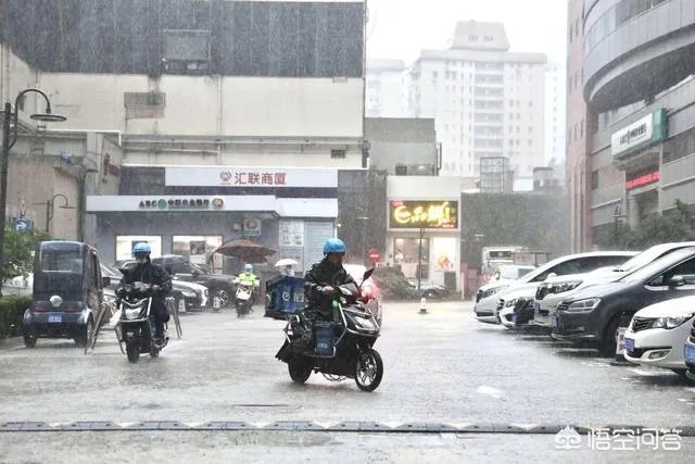 泄洪为什么都是在安徽省？江苏在下游为什么很少被淹？