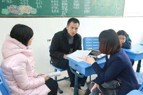 苟晶被冒名事件有新进展,班主任率人找上门,你怎么看?