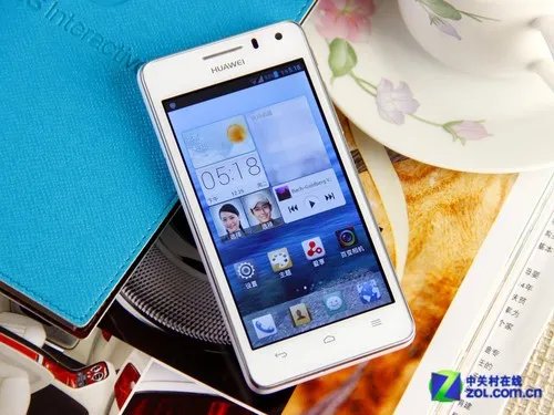 四核+2GB内存白色华为荣耀四核爱享版图赏