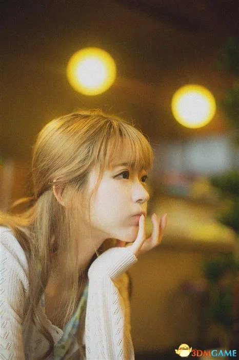 韩国清纯女孩爆红网络 网友感叹韩国医生医术精湛