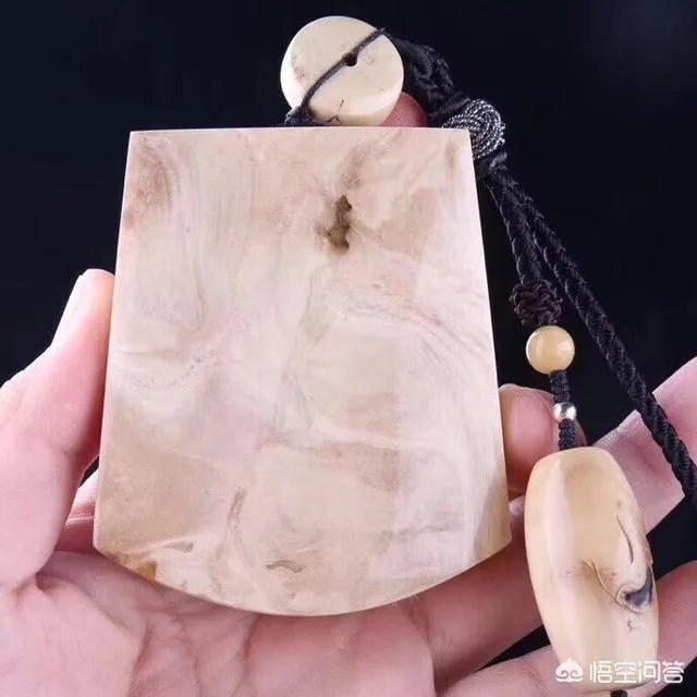 琥珀和蜜蜡真正的区别是什么?