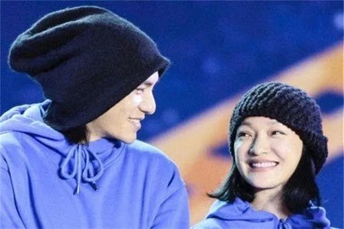 陈坤周迅两人是什么关系？