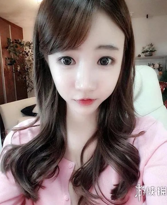 瞬间美炸，泳装都包不住了！韩国女主播雪梨私照曝光