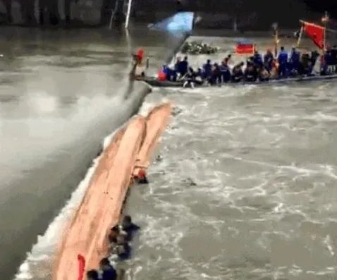 广西桂林桃花江2艘龙舟翻船致多少人遇难?