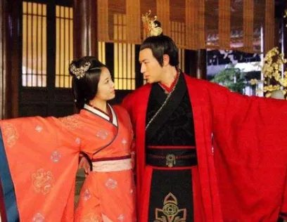 一个左右汉景帝的女人，窦太后在历史上是什么样的？