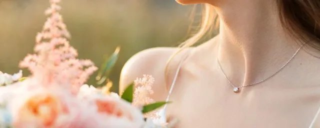 白色K金跟铂金是一回事儿吗