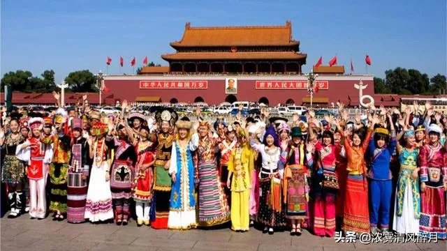 美国新冠死亡病例快突破10万了,为什么鲜有名人死亡?