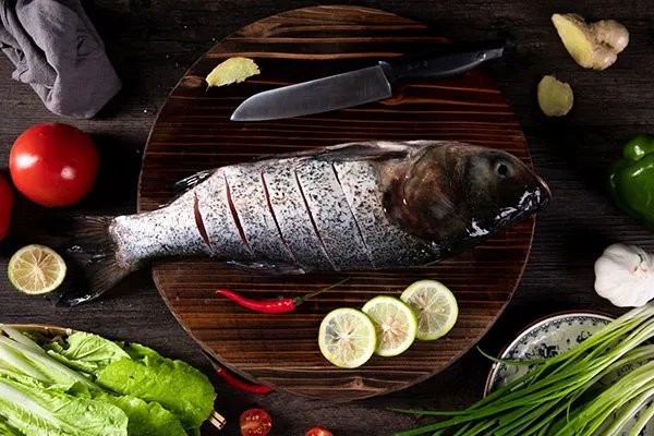 被鱼刺卡住喉咙了最有效的办法