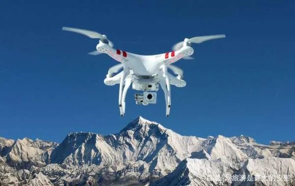 能乘直升机直接登顶珠峰吗？