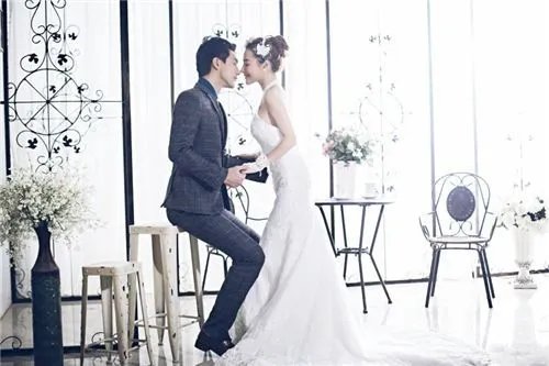济南拍婚纱照排名  婚纱照影楼选择技巧