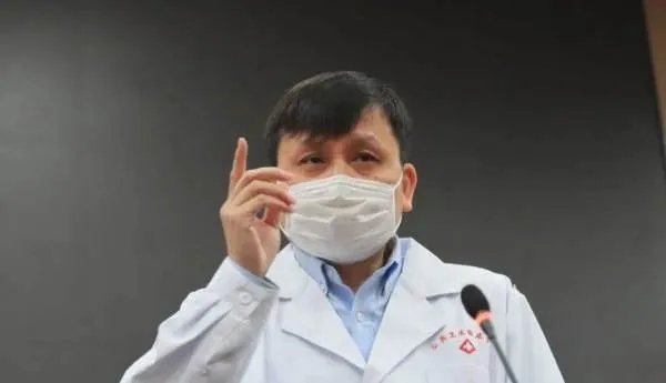 张文宏谈留学生是否要打疫苗，他的态度如何