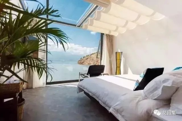 花园里有一间阳光房,美了这个灿烂的季节