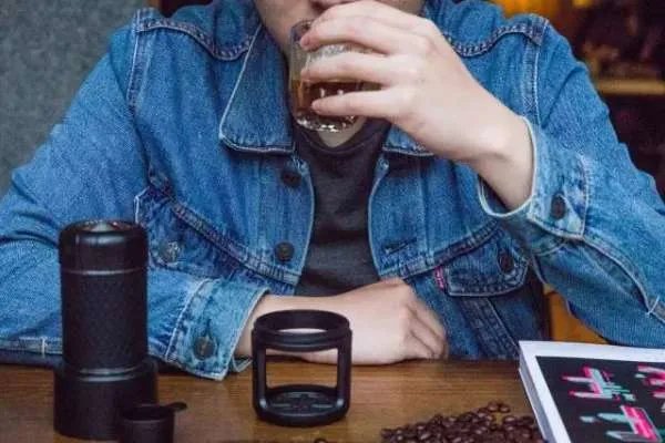 咖啡机怎么打奶泡