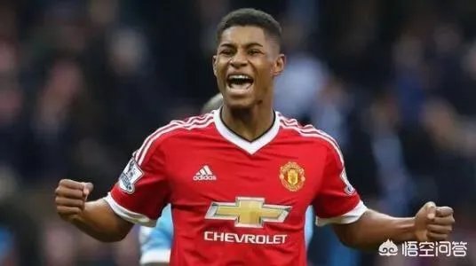 据报道曼联今年夏天转会市场准备再花三个亿，你觉得他们最需要补强的位置是哪里？