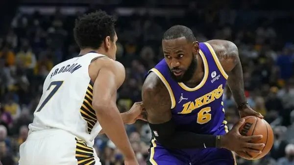 詹姆斯加时赛总得分超越科比,你如何评价詹姆斯的表现?