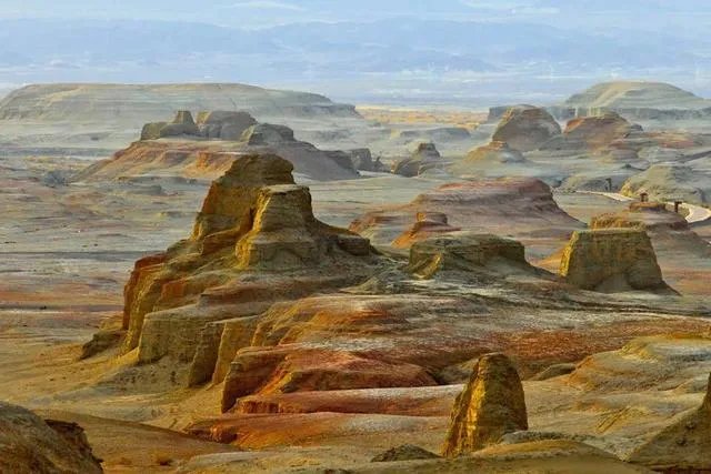 有去过雅丹魔鬼城的吗?那里很容易鬼打墙吗?