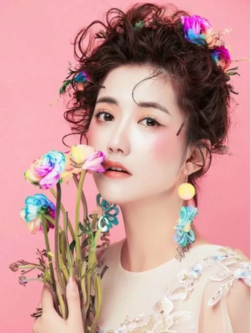 女孩学化妆有前途吗?为什么那么多人都说学化妆不好找工作呢?