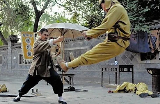 《民兵康宝》周璞勇挑大梁变身“草根英雄”,它算是一部抗战雷剧嘛?