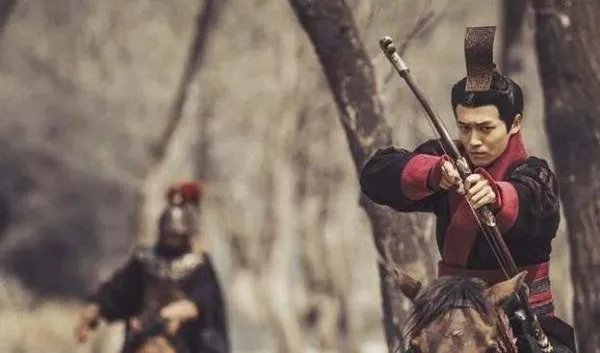 嬴政与吕不韦有何关系，他是吕不韦之子么？