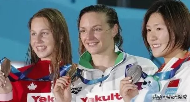 傅园慧世锦赛颗粒无收,被指心在综艺身在泳池会好吗?傅爸爸又怒怼网友,他这样对吗?