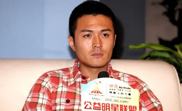 他是实力派演员，走红后和高圆圆分手，于小伟如今怎么样了?