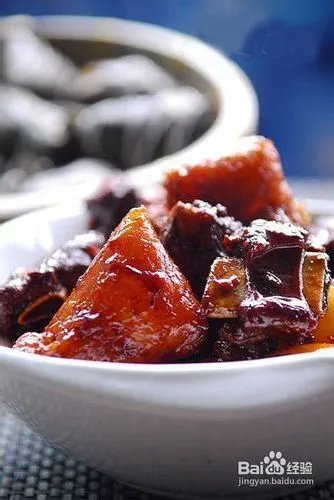 排骨烧粽子的做法（端午节菜谱-端午粽子吃法）