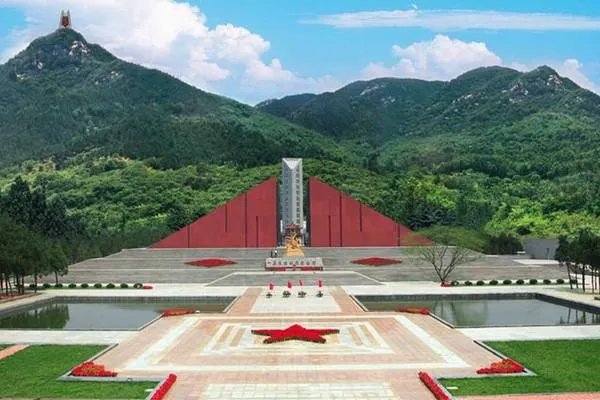 谁不说俺家乡好歌词是什么意思？