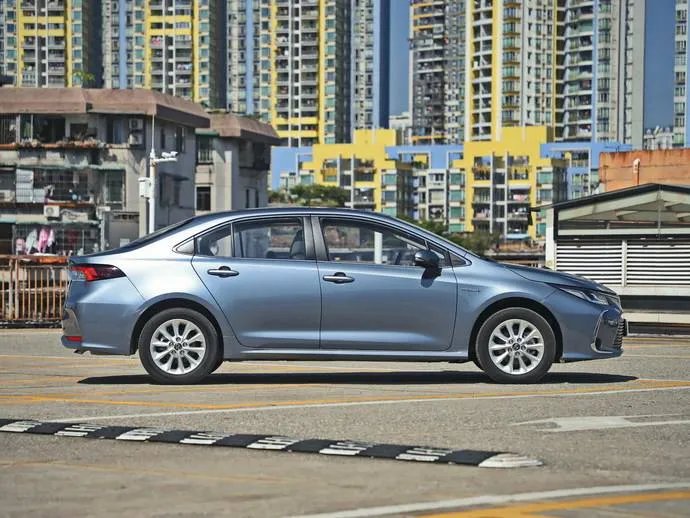 耐克标志的跑车叫什么牌子,耐克标志的跑车叫什么名字