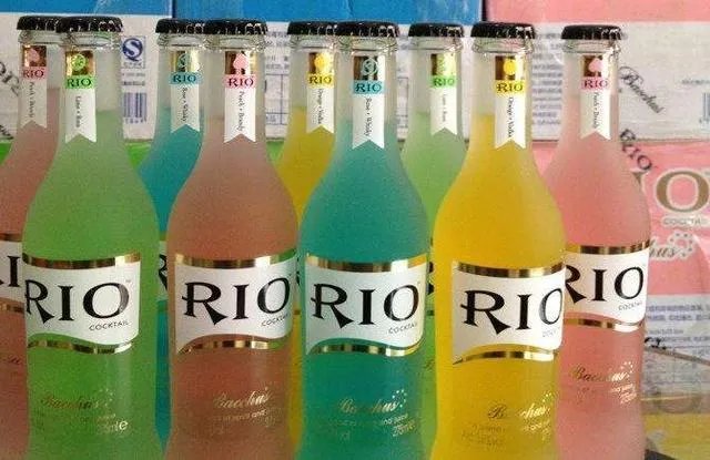 锐澳鸡尾酒广告里的歌曲叫什么?