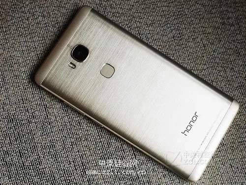 千元旗舰高配全金属 荣耀畅玩5X售1599
