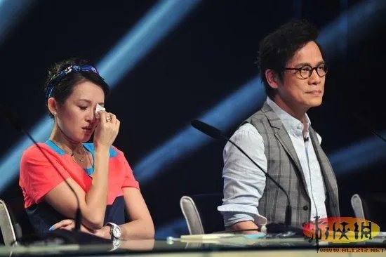 罗大佑怒斥唱歌选手20分钟 章子怡现场泪奔离席