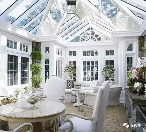 花园里有一间阳光房,美了这个灿烂的季节