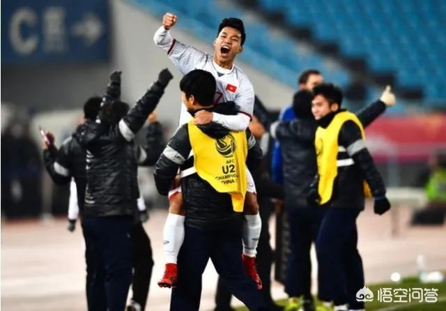 U23亚洲杯越南队为什么能够淘汰卡塔尔进入决赛，裁判不帮忙了吗？