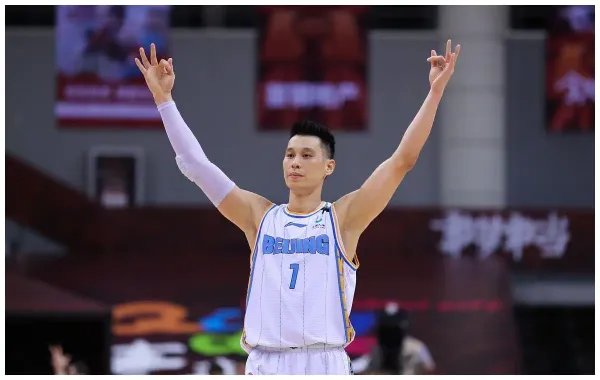 山西16分逆转广州拿下2连胜，林书豪坐穿板凳，他现在的实力究竟怎么样？