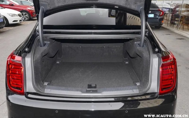 红旗H9新车正式上市，一汽红旗H9价格31万起