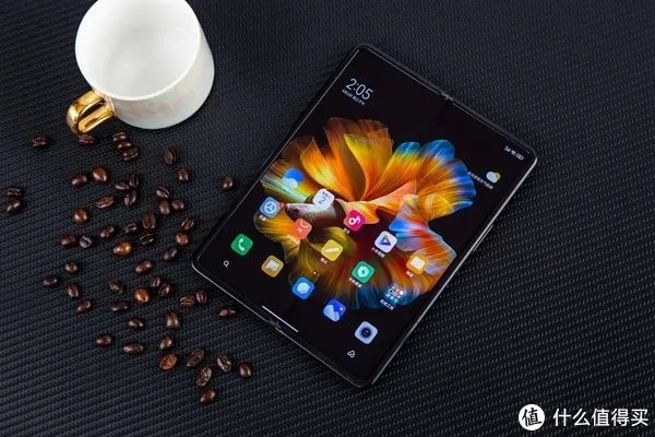 为什么说小米首款折叠屏只是个半成品？小米MIX FOLD优点缺点一文全解析