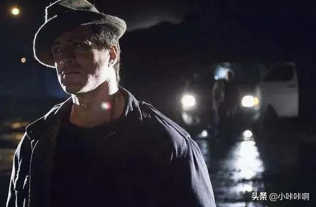 胜利大逃亡的男主角是谁？