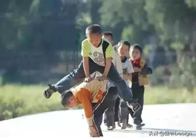 第一批90后奔三倒计时，哪个瞬间，觉得自己已不再年轻？