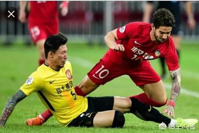 广州恒大发布亚冠迎战天津权健的对决海报：捍卫荣耀！你如何评价？