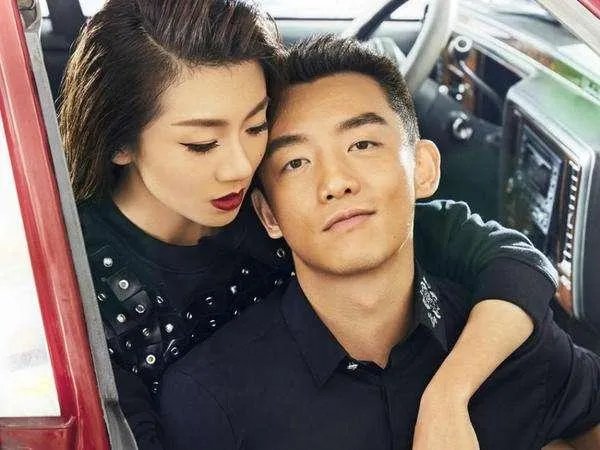 程晓玥取关郑恺，恩爱情侣是否已分手？