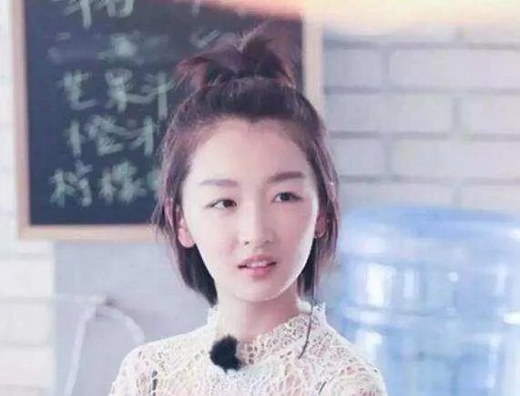 头发半长不短怎么办